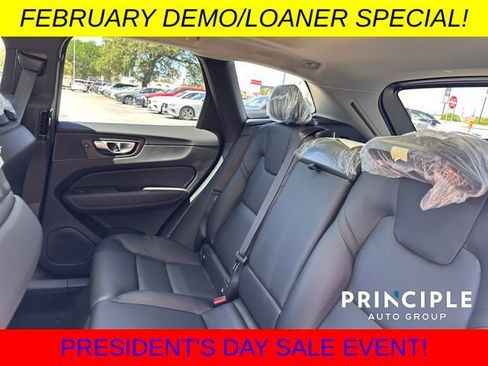 New 2025 Volvo XC60 T8 Core image 23