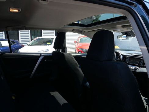 Used 2018 Toyota RAV4 XLE w/ Convenience Package AWD/4WD image 26