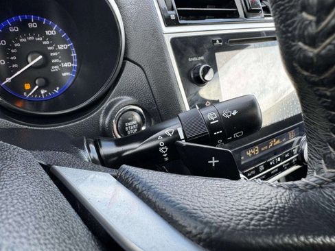 Used 2018 Subaru Outback 2.5i Limited image 26