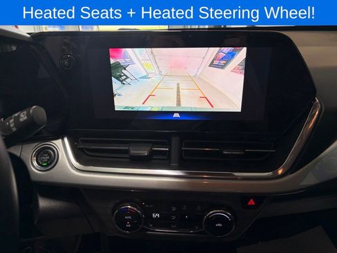 Used 2025 Chevrolet Trax LT w/ LT Convenience Package FWD image 15