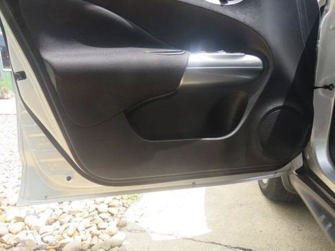 Used 2014 Nissan Juke S AWD/4WD image 8