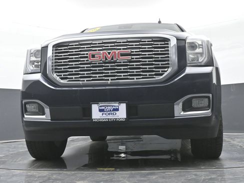 Used 2020 GMC Yukon Denali w/ Open Road Package AWD/4WD image 42