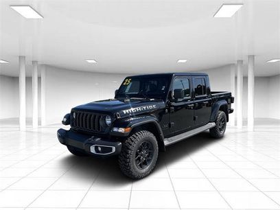 New 2025 Jeep Gladiator Sport