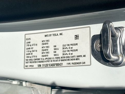 Used 2025 Tesla Model 3 Long Range RWD image 31