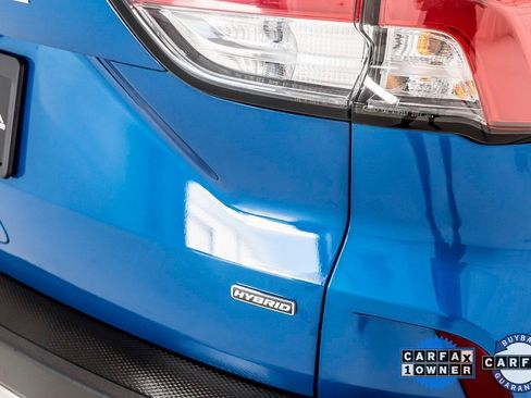 Used 2021 Ford Escape SE image 7