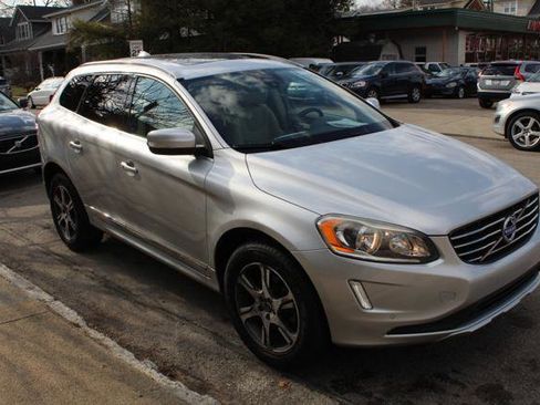 Used 2015 Volvo XC60 T6 image 1