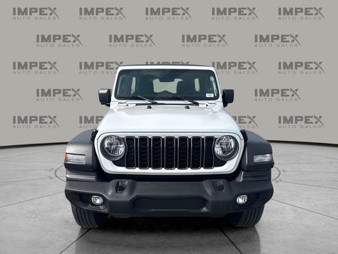 Used 2025 Jeep Wrangler Unlimited Sport AWD/4WD image 8
