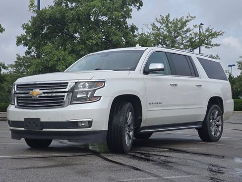 Used 2017 Chevrolet Suburban Premier AWD/4WD image 11