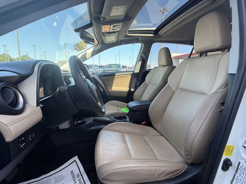 Used 2014 Toyota RAV4 Limited AWD/4WD image 5