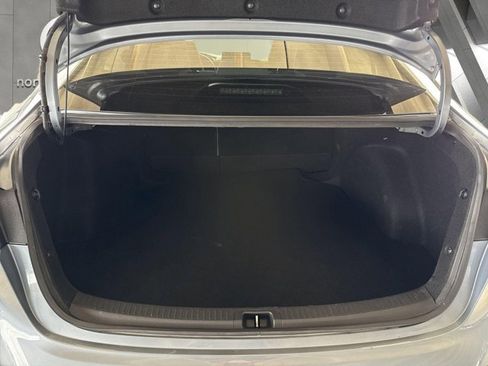 Used 2020 Toyota Corolla LE FWD image 22