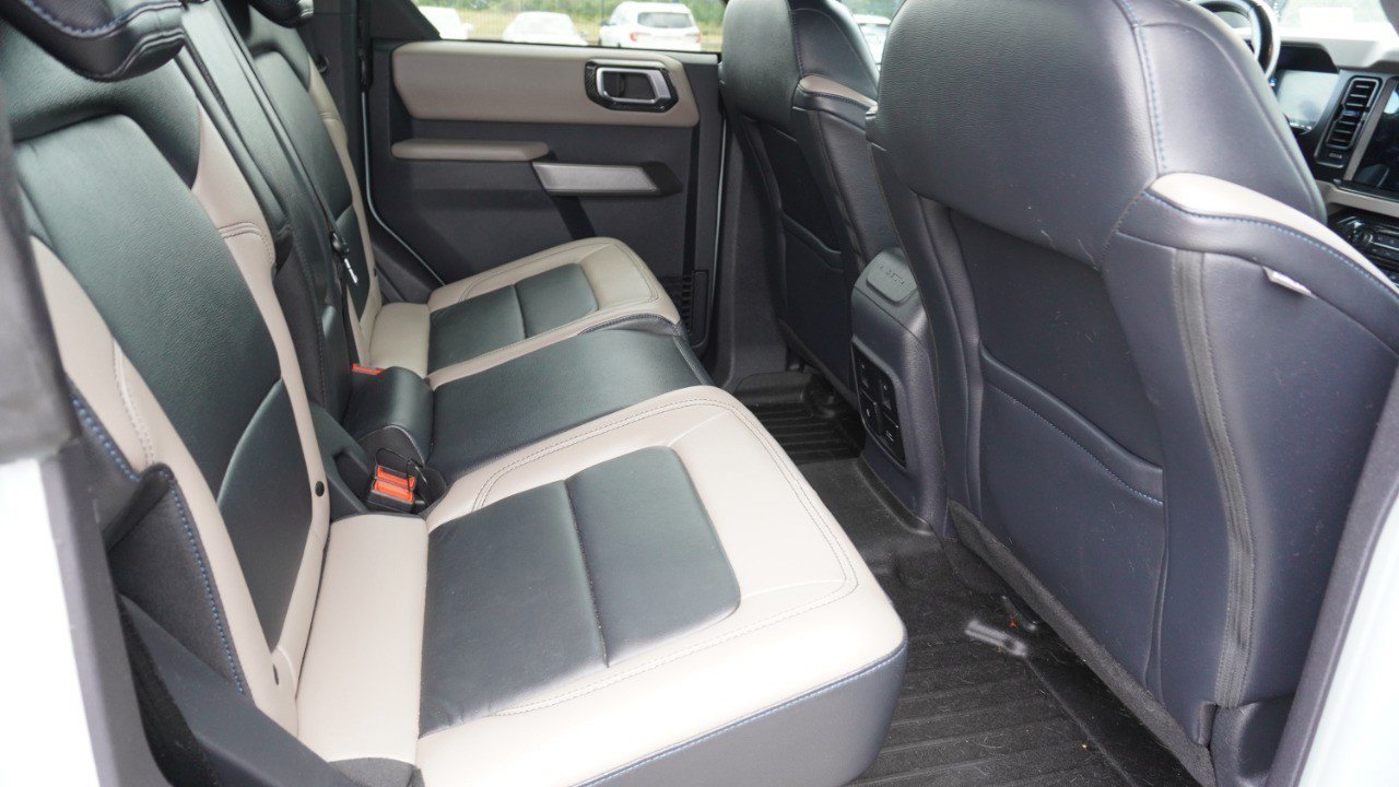 Used 2023 Ford Bronco Wildtrak AWD/4WD image 12