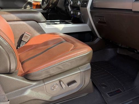 Used 2019 Ford F250 King Ranch w/ King Ranch Ultimate Package AWD/4WD image 13