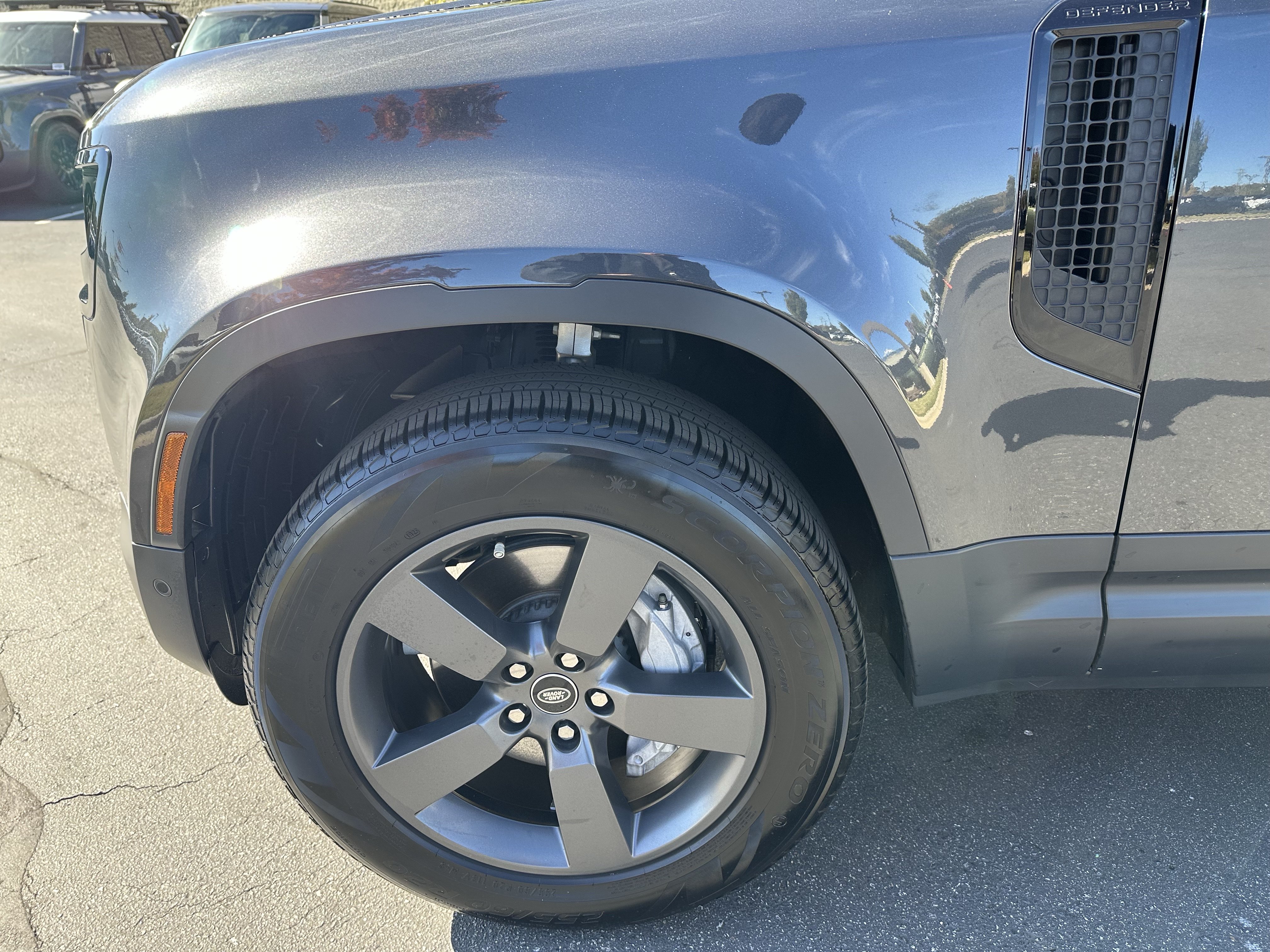 Certified 2025 Land Rover Defender 110 S AWD/4WD image 13
