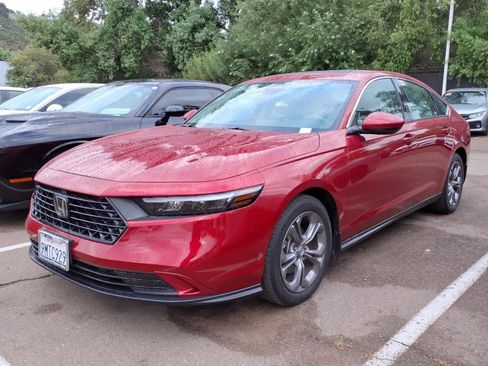 Used 2024 Honda Accord EX image 1
