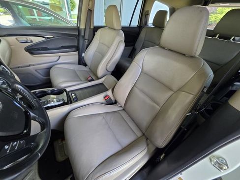 Used 2016 Honda Pilot Touring image 6