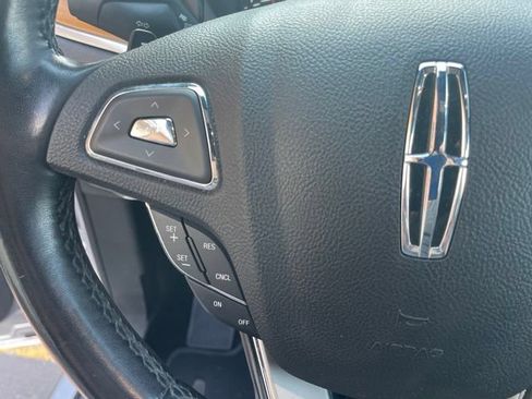 Used 2018 Lincoln MKC Reserve w/ Lincoln MKC Climate Package FWD image 26