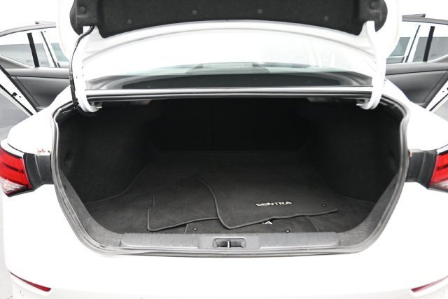 Used 2025 Nissan Sentra SV FWD image 17