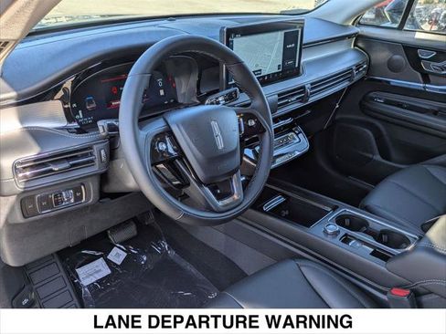 New 2025 Lincoln Corsair FWD w/ Equipment Group 101A image 8