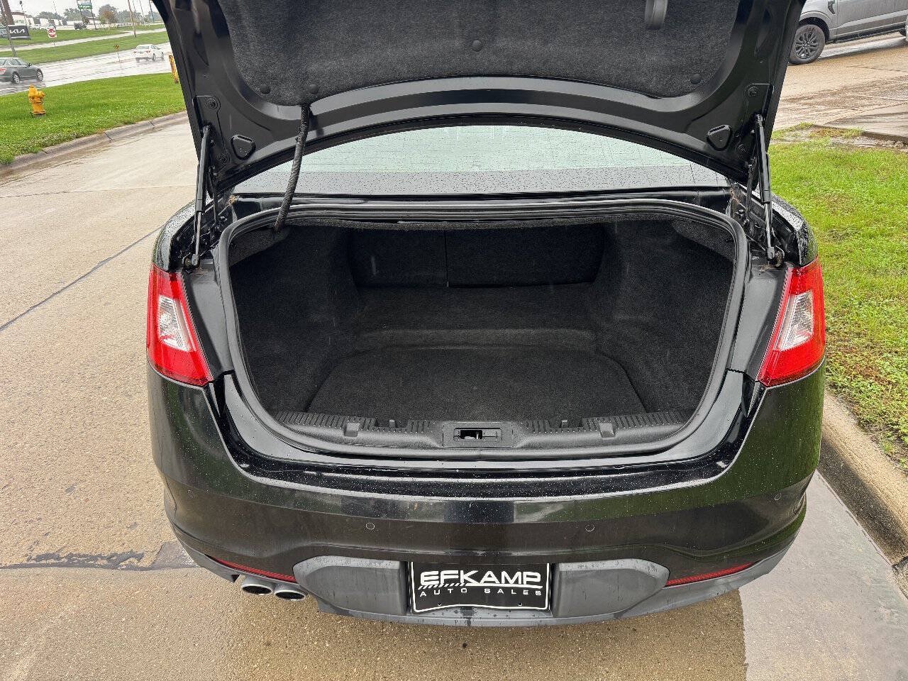 Used 2012 Ford Taurus SEL AWD/4WD image 10