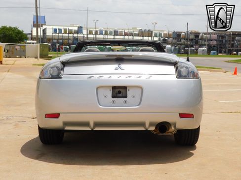 Used 2007 Mitsubishi Eclipse GS image 4