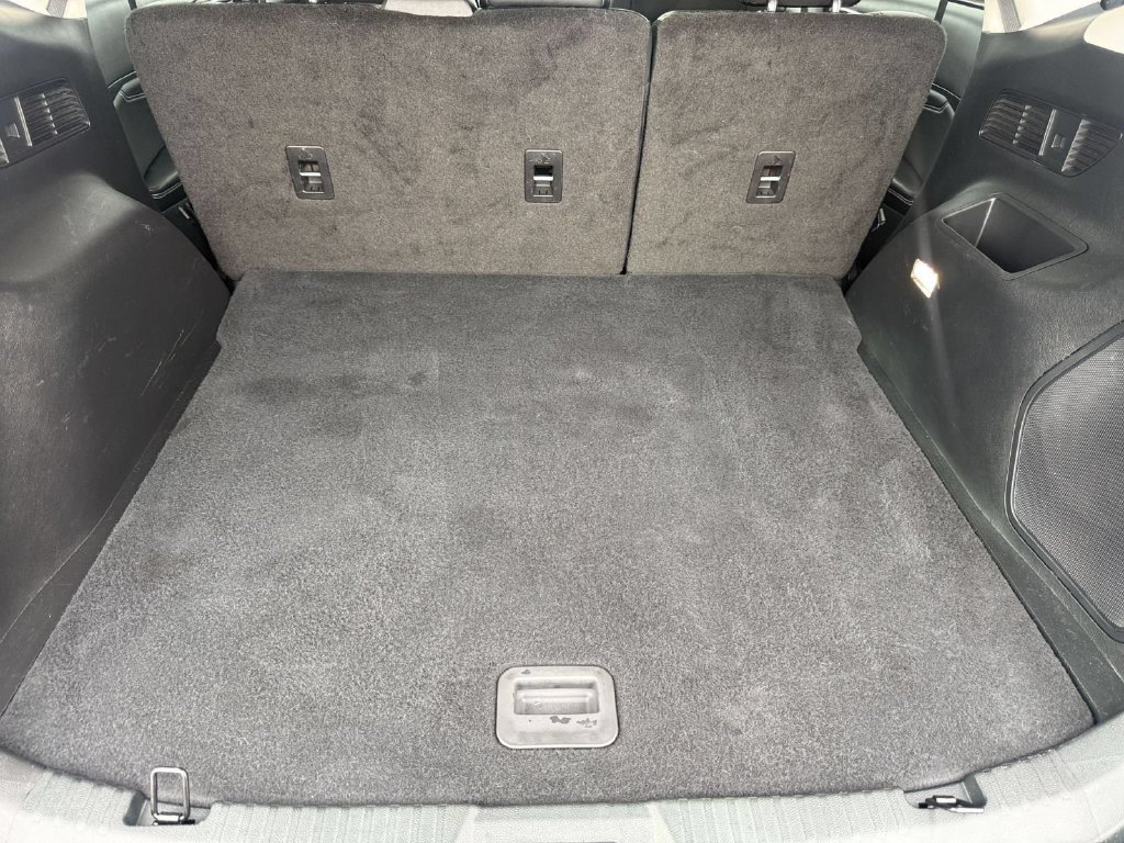 Used 2023 Ford Edge Titanium AWD/4WD image 28