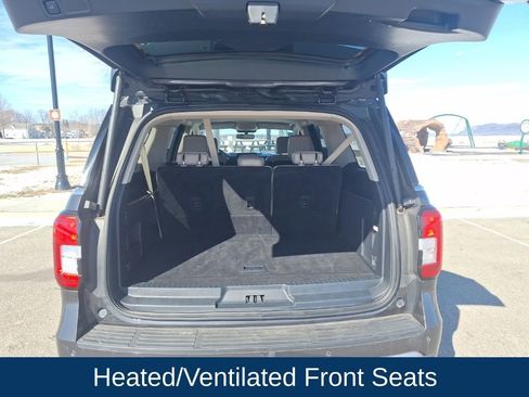 Used 2024 Ford Expedition Max XLT image 24