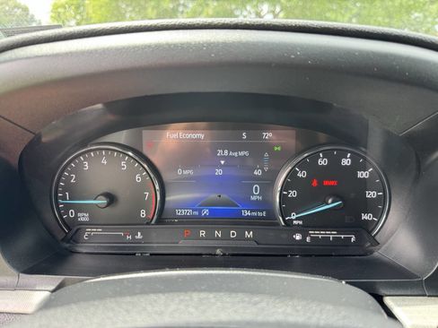 Used 2020 Ford Explorer XLT w/ Equipment Group 202A RWD image 25