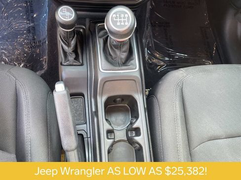 Used 2021 Jeep Wrangler Sport AWD/4WD image 11