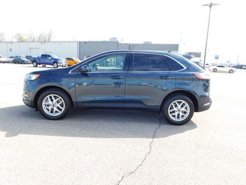 Used 2024 Ford Edge SEL w/ Convenience Package AWD/4WD image 6