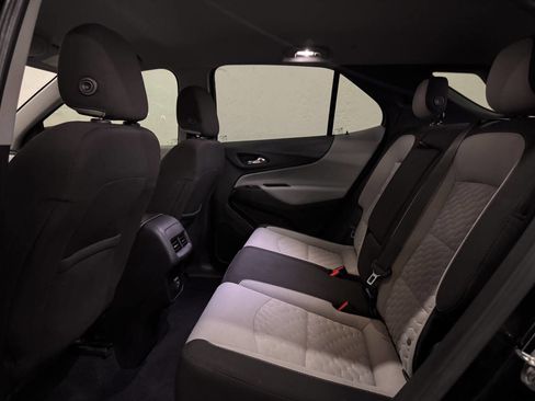 Used 2020 Chevrolet Equinox LS w/ LS Convenience Package image 14