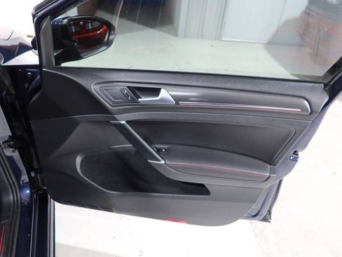 Used 2019 Volkswagen GTI Autobahn FWD image 30