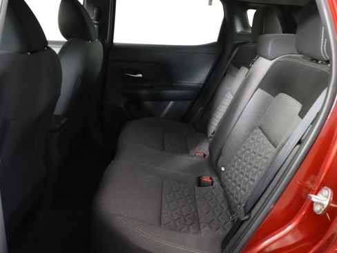 Used 2025 Nissan Kicks SV FWD image 17
