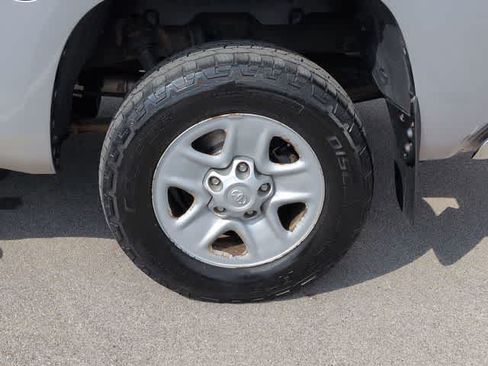 Used 2016 Toyota Tundra SR5 AWD/4WD image 14