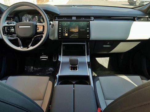 New 2026 Land Rover Range Rover Velar Dynamic SE image 10