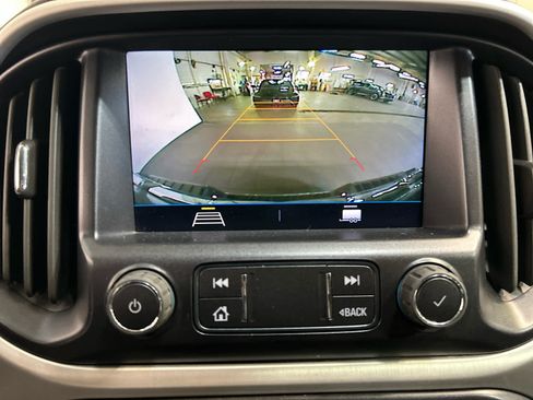 Used 2022 GMC Canyon Elevation w/ Trailering Package AWD/4WD image 5