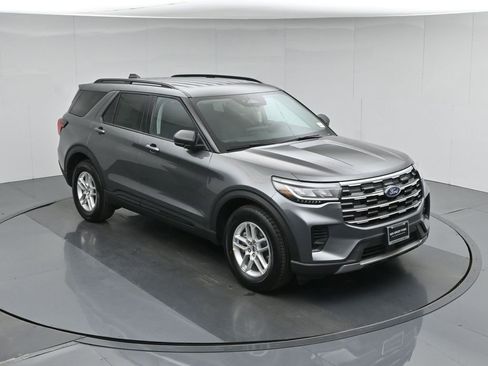 New 2026 Ford Explorer Active image 38