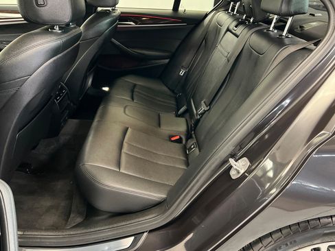 Used 2019 BMW 530i xDrive w/ Convenience Package image 21
