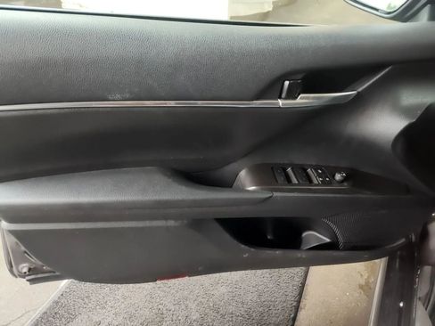 Used 2024 Toyota Camry SE image 13