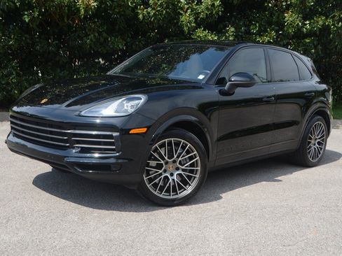 Used 2023 Porsche Cayenne Platinum Edition AWD/4WD image 10