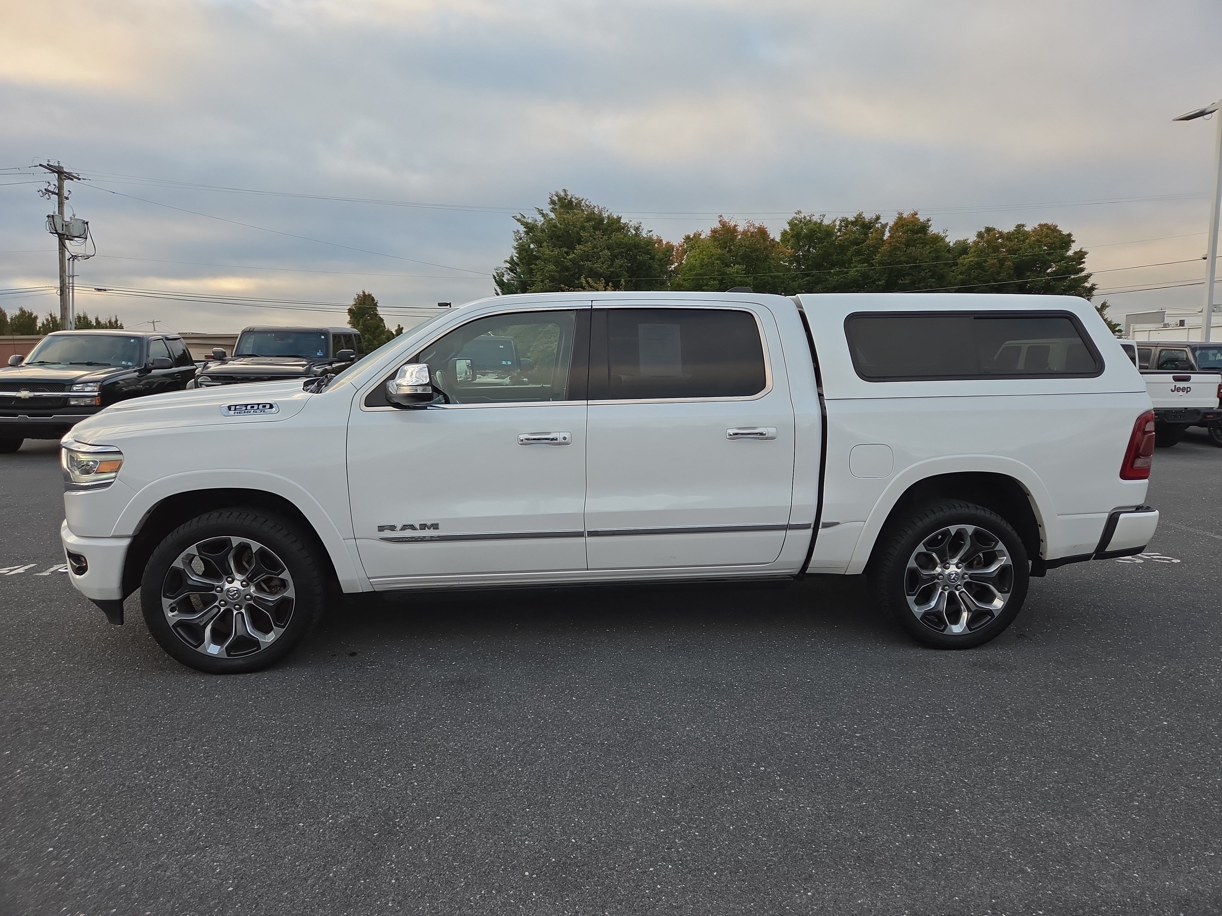 Used 2019 RAM 1500 Limited AWD/4WD image 12