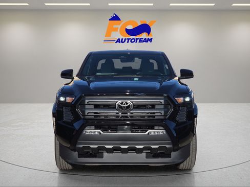 Certified 2026 Toyota Tacoma SR5 AWD/4WD image 7