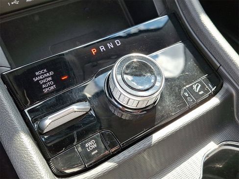 Used 2023 Jeep Grand Cherokee 4WD 4xe w/ Luxury Tech Group II image 16