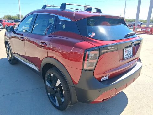 New 2026 Nissan Kicks SR w/ Cold Weather Package AWD/4WD image 5