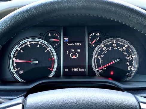 Used 2023 Toyota 4Runner TRD Off-Road Premium w/ Off Road Premium Plus Package AWD/4WD image 24