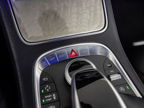 Used 2015 Mercedes-Benz S 550 Sedan image 35