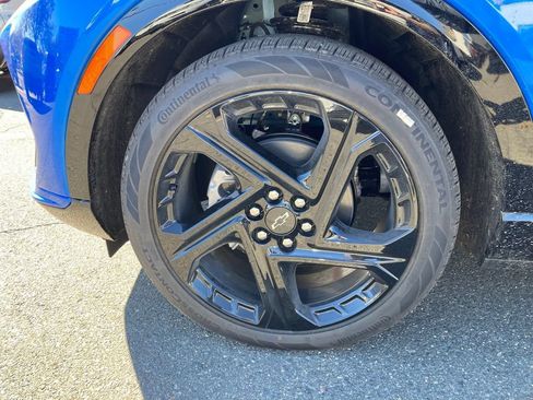 New 2026 Chevrolet Equinox EV RS w/ Convenience Package II FWD image 26