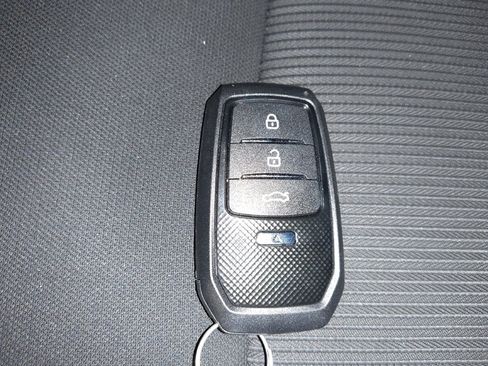Used 2023 Nissan Sentra SV w/ Trunk Package FWD image 32