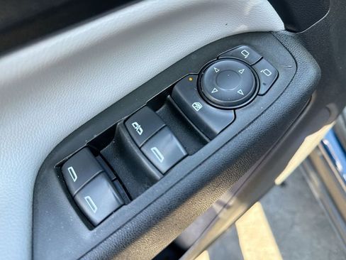 Used 2022 Chevrolet Equinox LS w/ LS Convenience Package FWD image 13