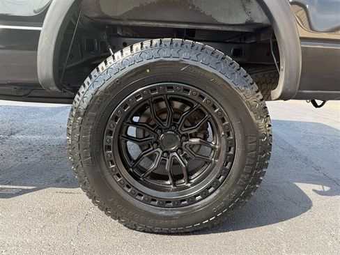 Used 2011 Ford F150 FX4 w/ FX Luxury Pkg AWD/4WD image 23