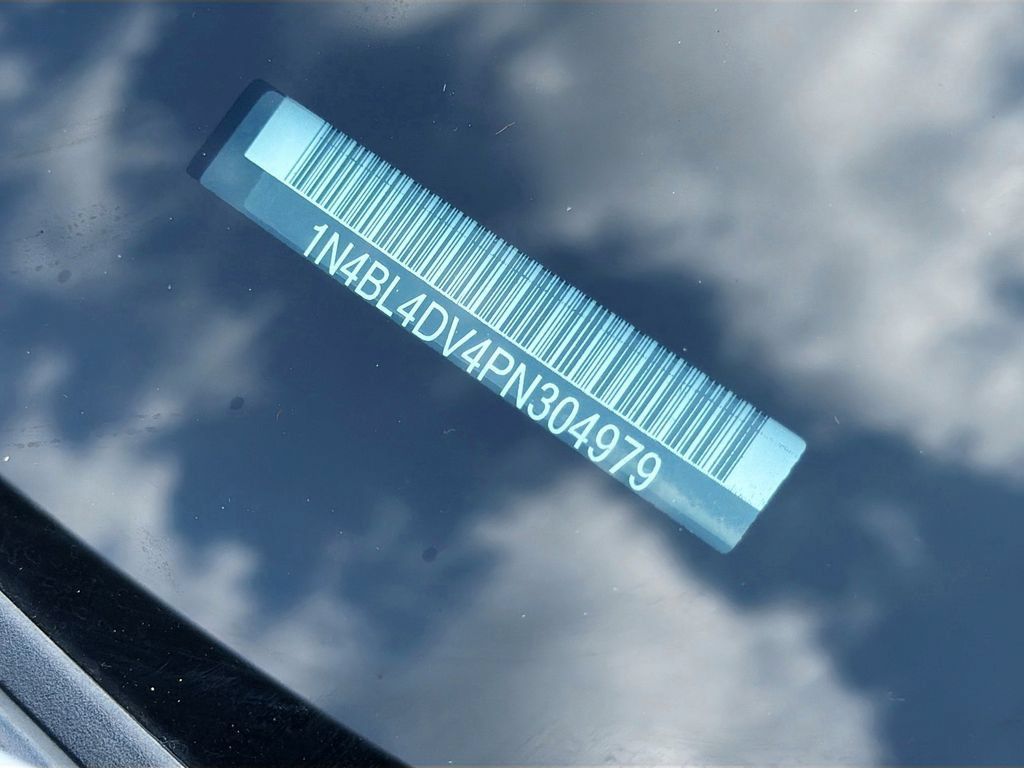 Used 2023 Nissan Altima 2.5 SV FWD image 33